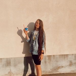 Meet your Posher, Serahbeth